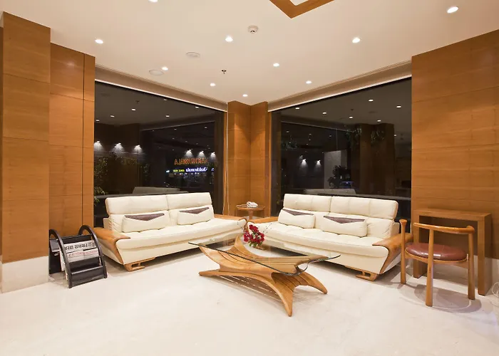 Hotel Rezaas Ahmedabad